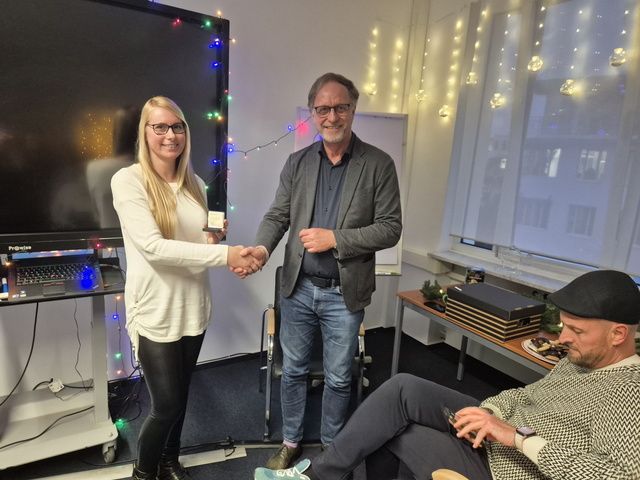 [ui!] Mitarbeitende werden für ihre 10 Jährige Mitgliedschaft geehrt